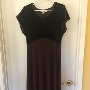 Ronnie Nicole's Midi Dress